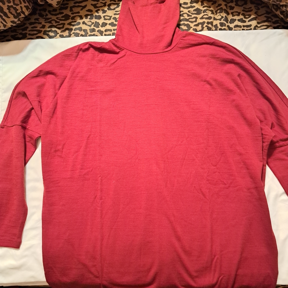 MaxMara Elegant Burgundy Turtleneck Sweater